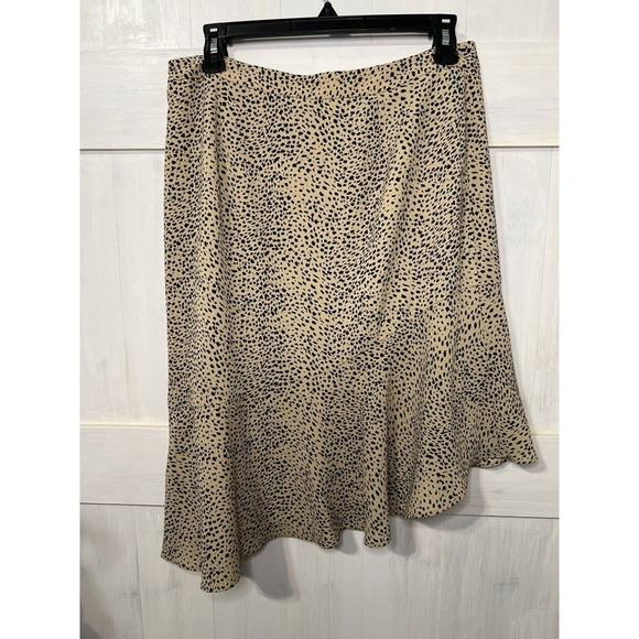 Halston Heritage Cheetah Print Asymmetrical Skirt Size 10 Tan Pre-Owned - Picture 3 of 5